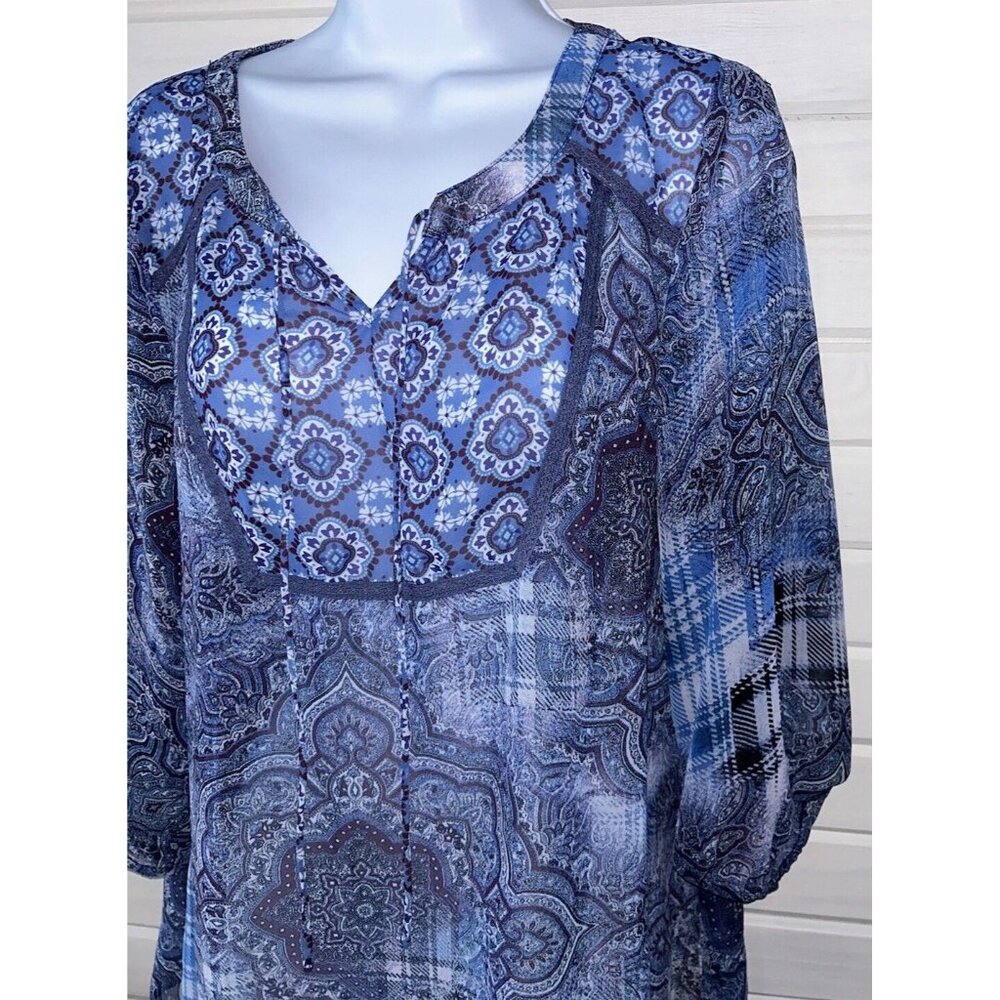 Figueroa & Flower Sz MEDIUM Tunic Blouse Blue Mixed Print Tie Neck EUC